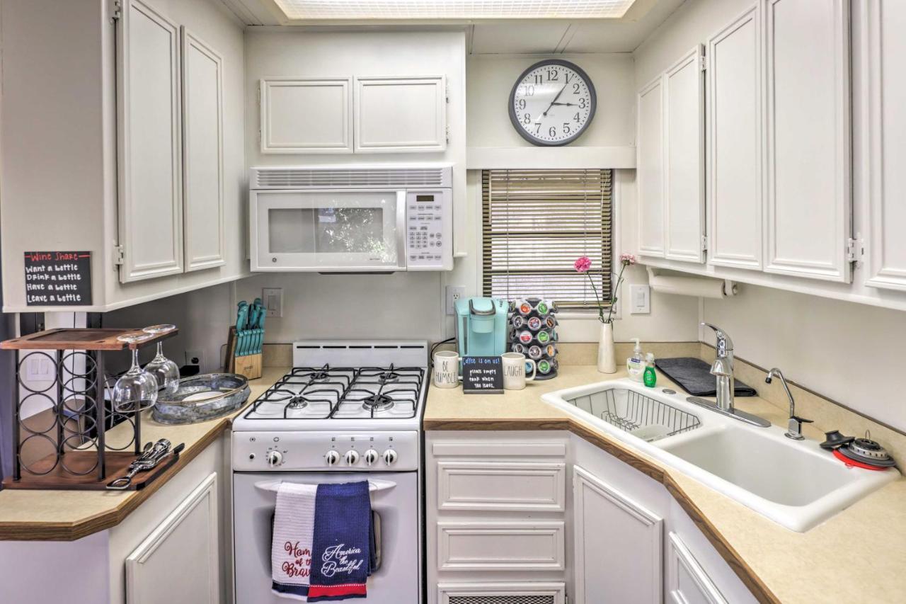 Cozy Lake Havasu City Home With Dock And Beach Access! Екстер'єр фото