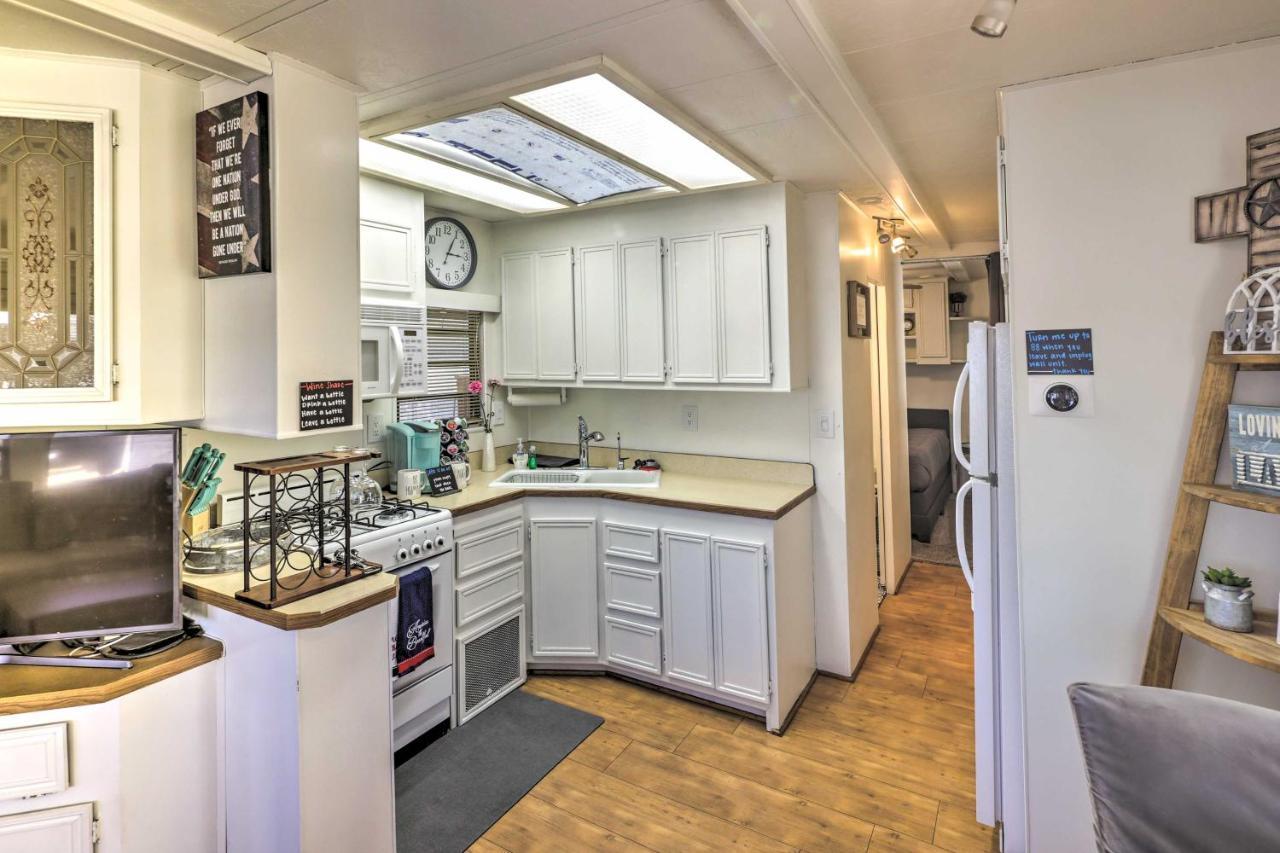 Cozy Lake Havasu City Home With Dock And Beach Access! Екстер'єр фото