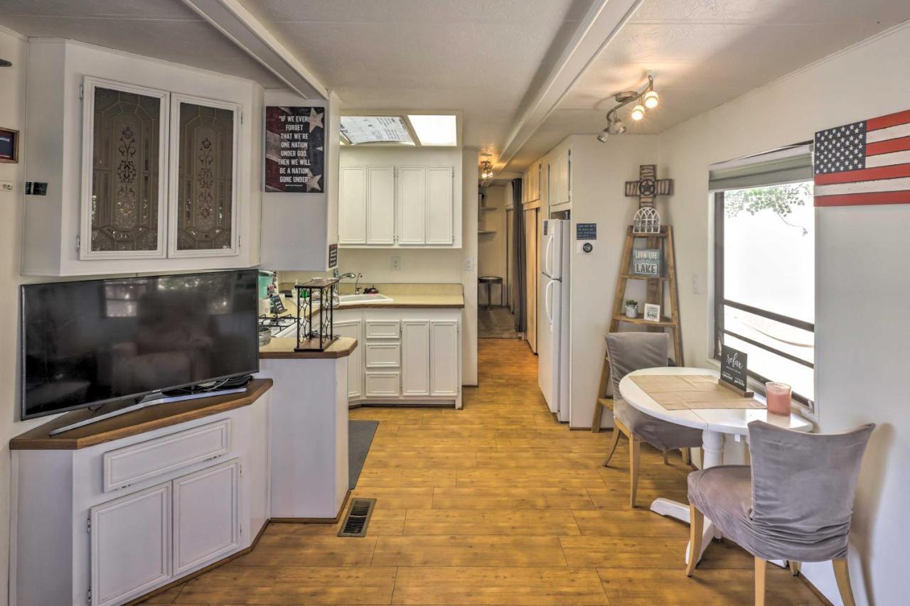 Cozy Lake Havasu City Home With Dock And Beach Access! Екстер'єр фото